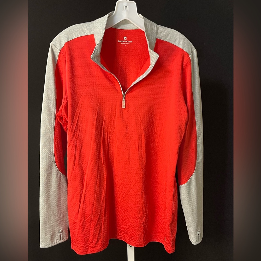 NWOT Large Quarter zip pullover grey & red